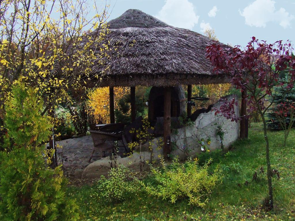 Sowi Dworek Sychowo Exterior foto